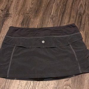 Gray lululemon skirt